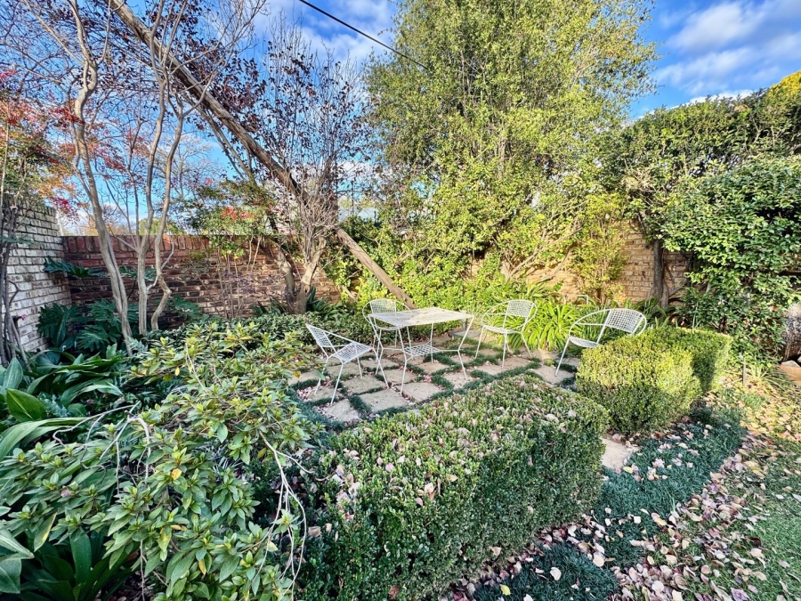 5 Bedroom Property for Sale in Van Der Hoff Park North West